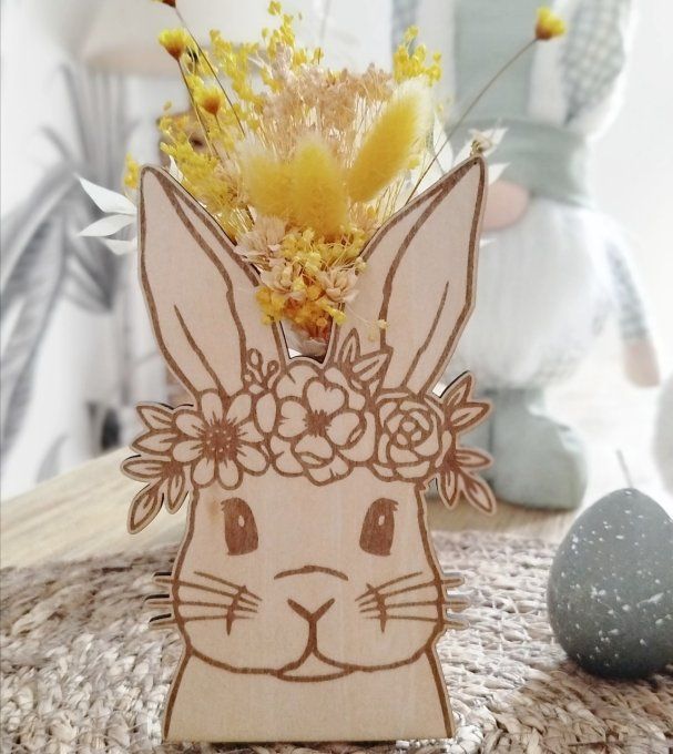 Lapin et son bouquet 