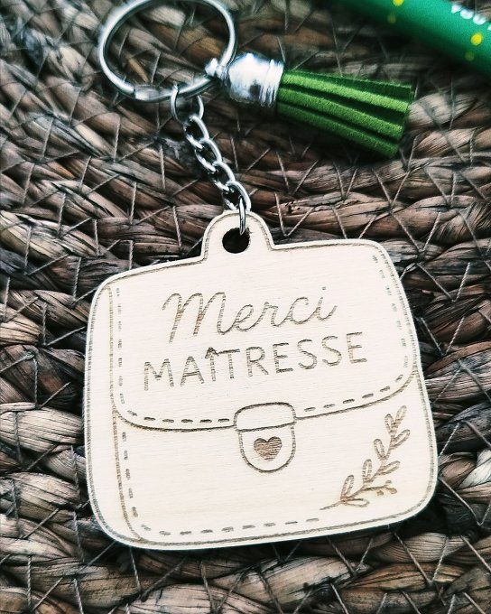 Petit cartable en bois