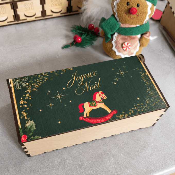 Boîte à chocolats de Noël personnalisée en bois – 24 chocolats